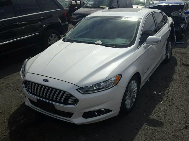 3FA6P0LU1DR192755 - 2013 FORD FUSION SE WHITE photo 2