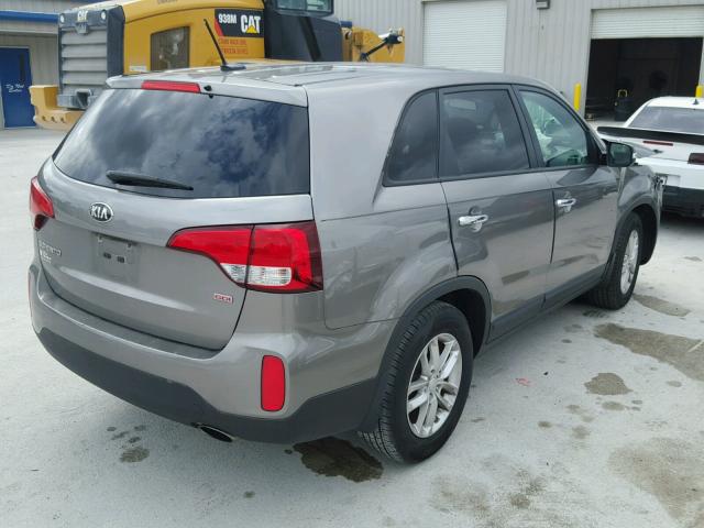 5XYKT4A65EG426407 - 2014 KIA SORENTO LX GRAY photo 4