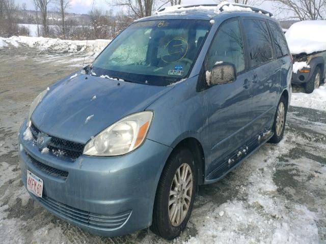 5TDZA23C04S000962 - 2004 TOYOTA SIENNA CE BLUE photo 2