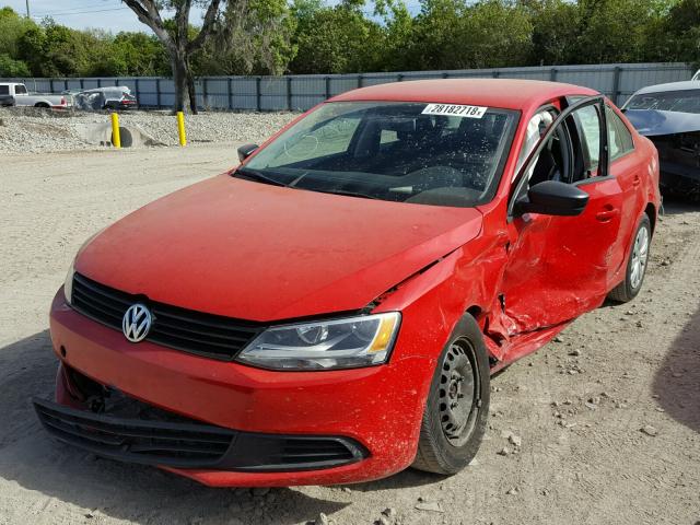 3VW2K7AJ3DM204732 - 2013 VOLKSWAGEN JETTA BASE 红色 照片 2