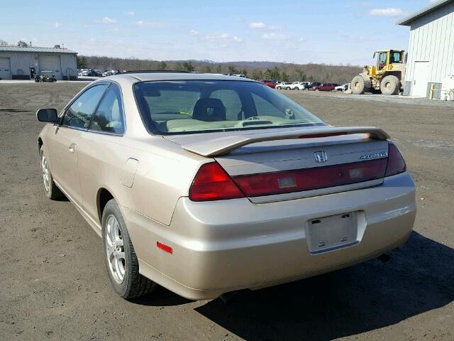 1HGCG22581A017526 - 2001 HONDA ACCORD EX GOLD photo 3