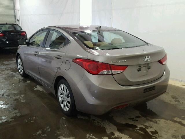 5NPDH4AE6BH019931 - 2011 HYUNDAI ELANTRA GL GRAY photo 3