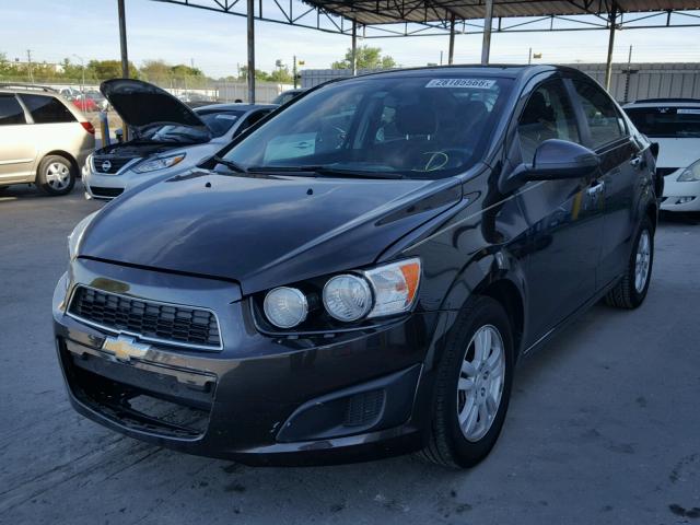 1G1JC5SH1E4140143 - 2014 CHEVROLET SONIC LT BROWN photo 2