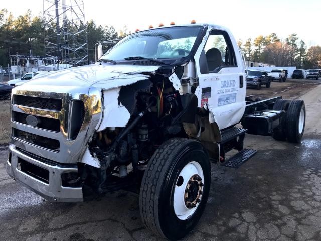 3FRXF75S25V173620 - 2005 FORD F750 SUPER WHITE photo 2