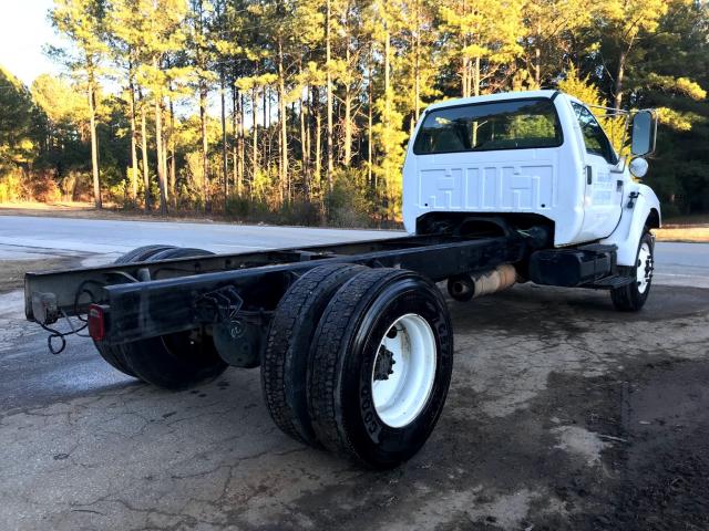 3FRXF75S25V173620 - 2005 FORD F750 SUPER WHITE photo 3