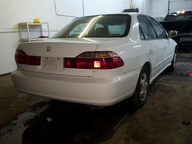 1HGCG5567YA035158 - 2000 HONDA ACCORD EX WHITE photo 4