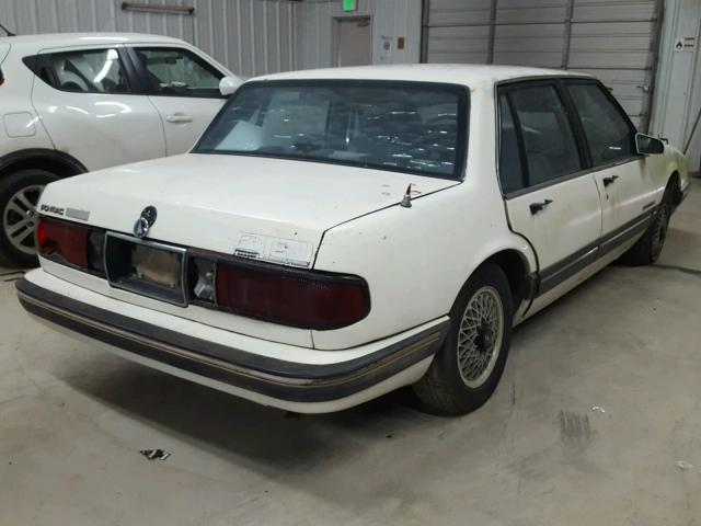 1G2HX54C4KW261653 - 1989 PONTIAC BONNEVILLE WHITE photo 4