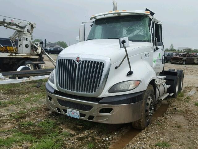 3HSCUAPR4AN168946 - 2010 INTERNATIONAL PROSTAR PR WHITE photo 2