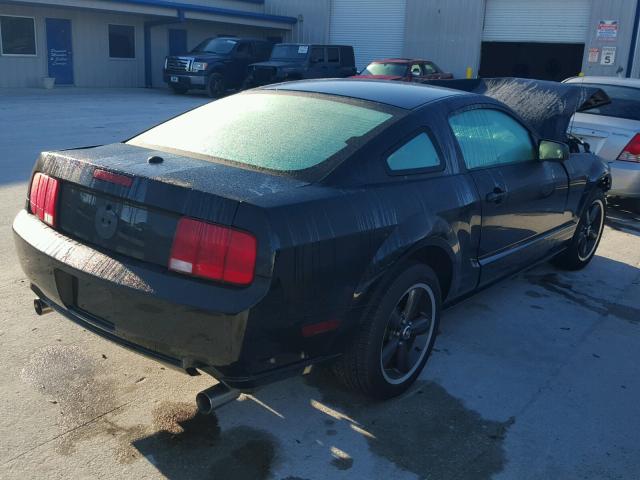 1ZVHT82H295136106 - 2009 FORD MUSTANG GT BLACK photo 4