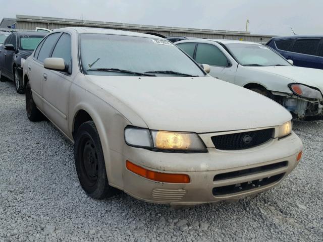 JN1CA21D2ST016793 - 1995 NISSAN MAXIMA GLE GOLD photo 1