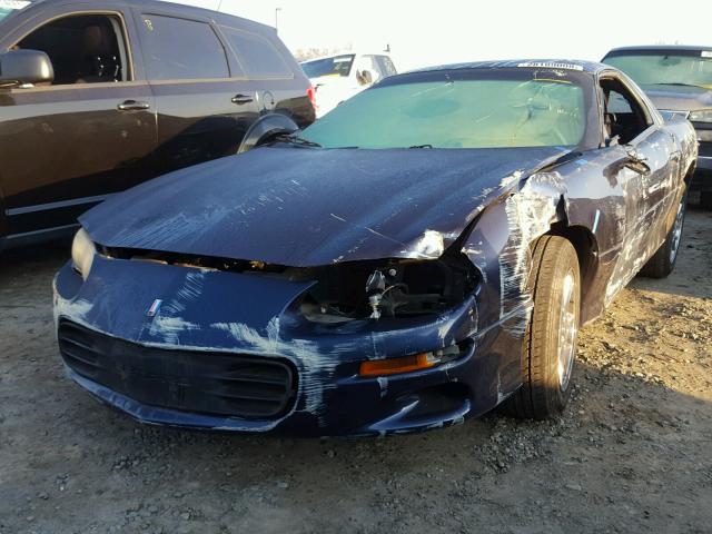 2G1FP22K922108045 - 2002 CHEVROLET CAMARO BLUE photo 2