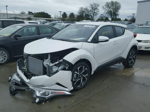 NMTKHMBX6JR040907 - 2018 TOYOTA C-HR XLE WHITE photo 2