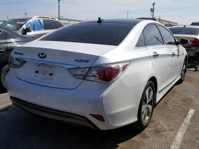 KMHEC4A42BA001603 - 2011 HYUNDAI SONATA HYB WHITE photo 4