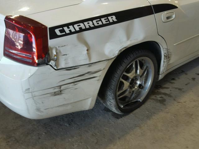 2B3KA43R16H466632 - 2006 DODGE CHARGER SE WHITE photo 9