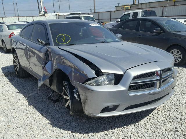 2C3CDXBG7DH688265 - 2013 DODGE CHARGER SE SILVER photo 1