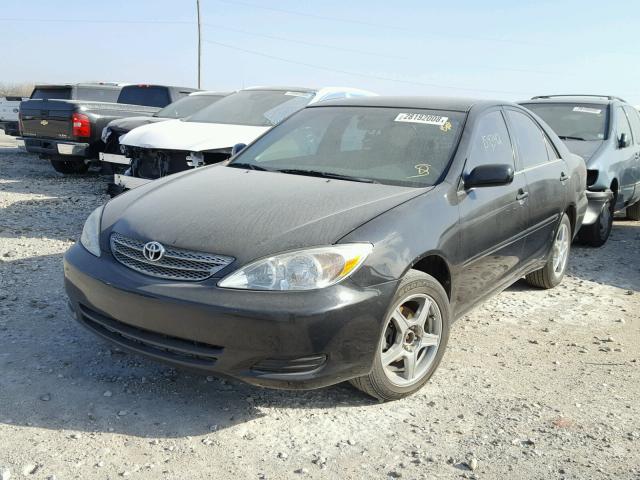 4T1BE32K92U630536 - 2002 TOYOTA CAMRY LE BLACK photo 2