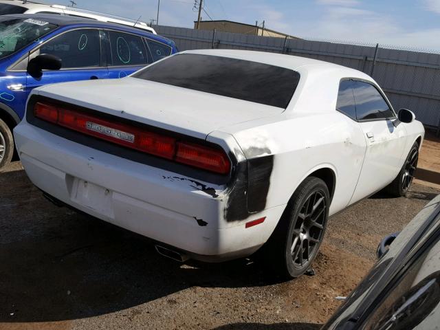 2B3CJ4DG3BH596360 - 2011 DODGE CHALLENGER WHITE photo 4