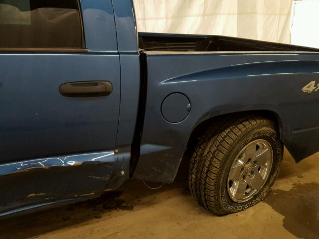 1D7HW48N35S169486 - 2005 DODGE DAKOTA QUA BLUE photo 9