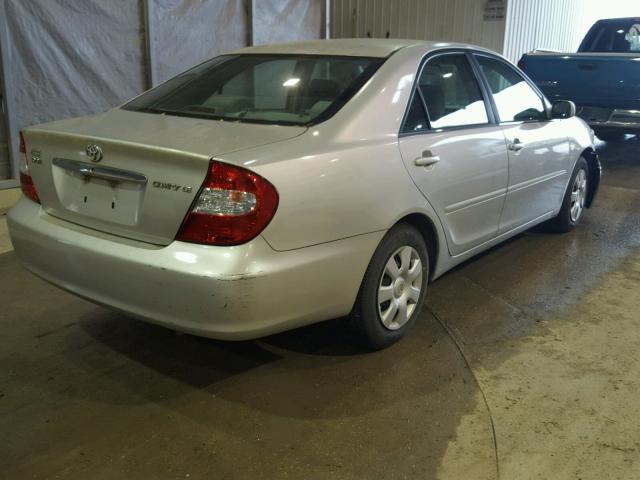 4T1BE32K13U707417 - 2003 TOYOTA CAMRY LE SILVER photo 4