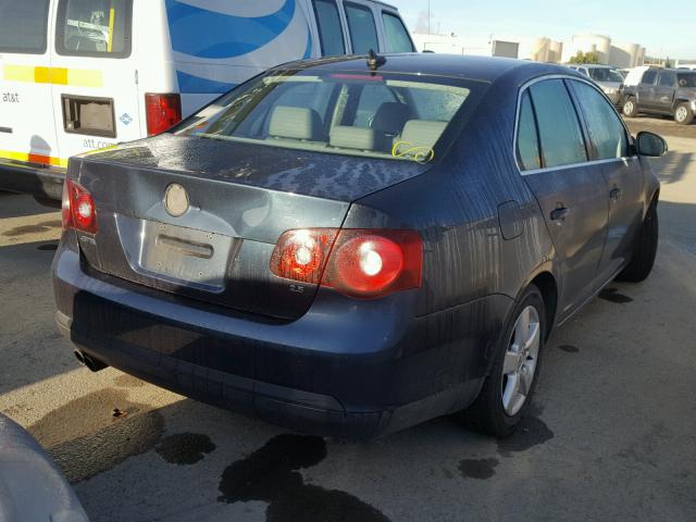 3VWRZ71K48M162130 - 2008 VOLKSWAGEN JETTA SE BLUE photo 4