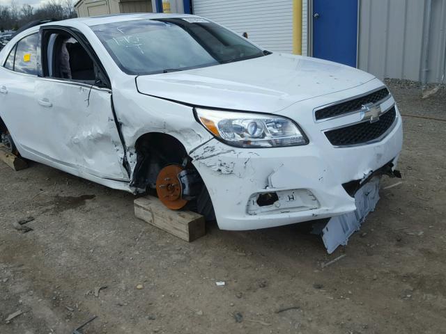 1G11D5RR7DF103290 - 2013 CHEVROLET MALIBU 1LT 白色 照片 9
