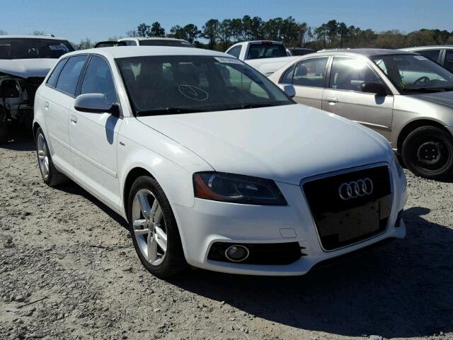 WAUKJBFM5BA073659 - 2011 AUDI A3 PREMIUM WHITE photo 1