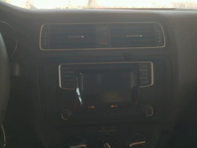 3VW2B7AJ1HM242045 - 2017 VOLKSWAGEN JETTA S 银色 照片 9