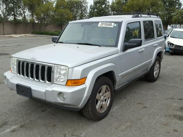 1J8HH58227C589178 - 2007 JEEP COMMANDER SILVER photo 2