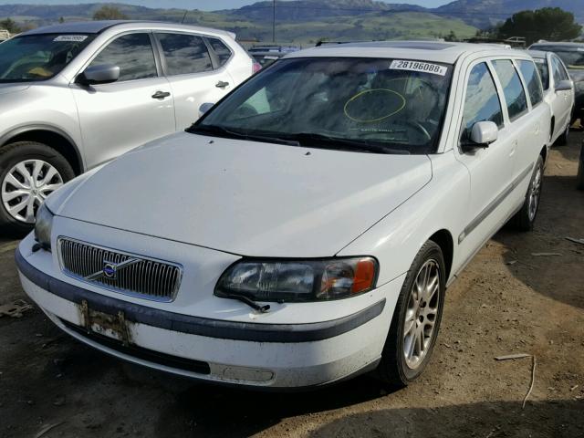 YV1SW59V042402429 - 2004 VOLVO V70 FWD WHITE photo 2