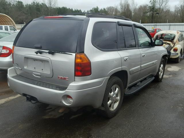 1GKDT13S242121493 - 2004 GMC ENVOY SILVER photo 4