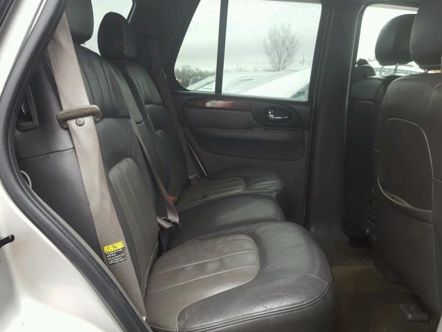 1GKDT13S242121493 - 2004 GMC ENVOY SILVER photo 6