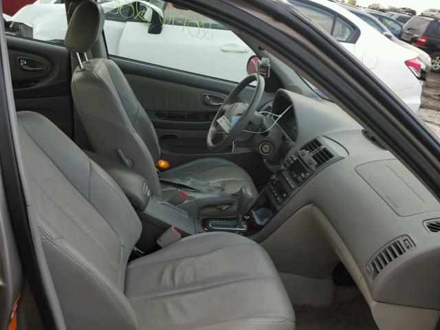 JN1CA31A41T318435 - 2001 NISSAN MAXIMA GXE SILVER photo 5