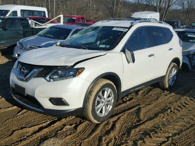 JN8AT2MV9GW150908 - 2016 NISSAN ROGUE S WHITE photo 2