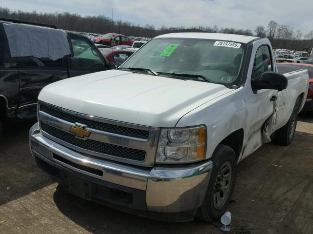 1GCNCPEX4CZ121173 - 2012 CHEVROLET SILVERADO WHITE photo 2