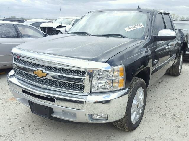 1GCRCSE05DZ408675 - 2013 CHEVROLET SILVERADO BLACK photo 2