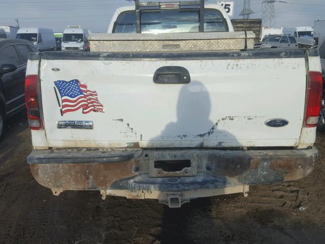 1FTWX30526EC73648 - 2006 FORD F350 SRW S WHITE photo 9