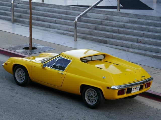 541808 - 1969 LOTUS EUROPA YELLOW photo 4