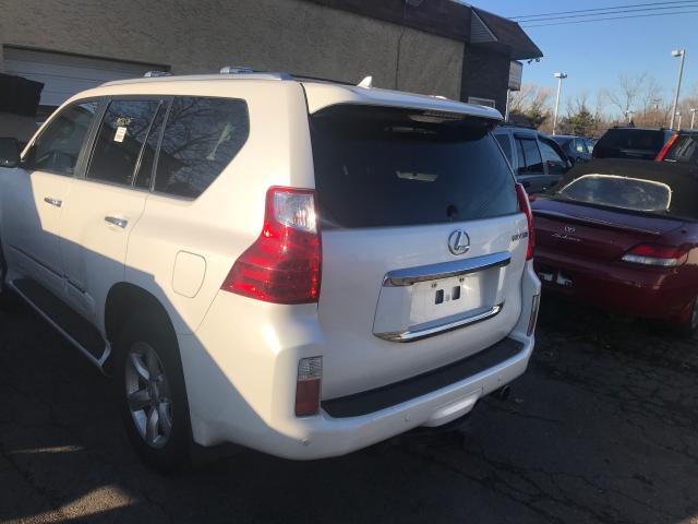 JTJBM7FX5C5046938 - 2012 LEXUS GX BASE WHITE photo 3