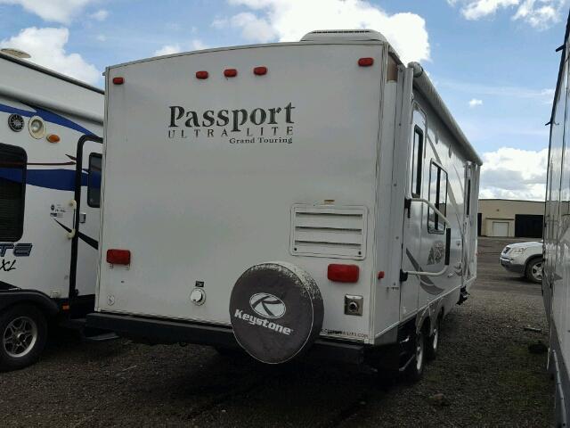 4YDT2482XCX411385 - 2012 KEYSTONE PASSPORT 白色 照片 4