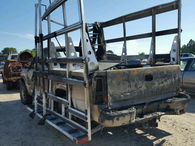 1GCGC24U83Z245482 - 2003 CHEVROLET SILVERADO BURN photo 3