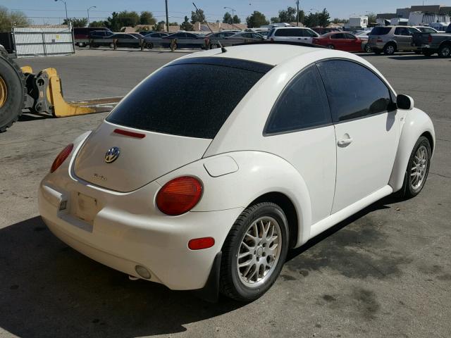 3VWCD21CX1M445024 - 2001 VOLKSWAGEN NEW BEETLE 白色 照片 4