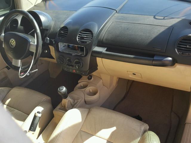 3VWCD21CX1M445024 - 2001 VOLKSWAGEN NEW BEETLE 白色 照片 9