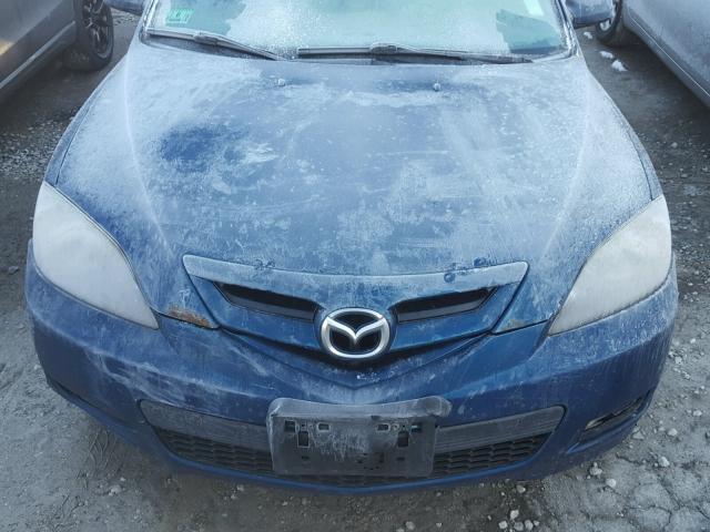 JM1BK144871733262 - 2007 MAZDA 3 HATCHBAC BLUE photo 7