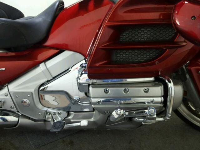 1HFSC47G4AA904719 - 2010 HONDA GL1800 RED photo 11