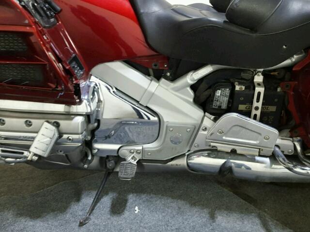 1HFSC47G4AA904719 - 2010 HONDA GL1800 RED photo 12