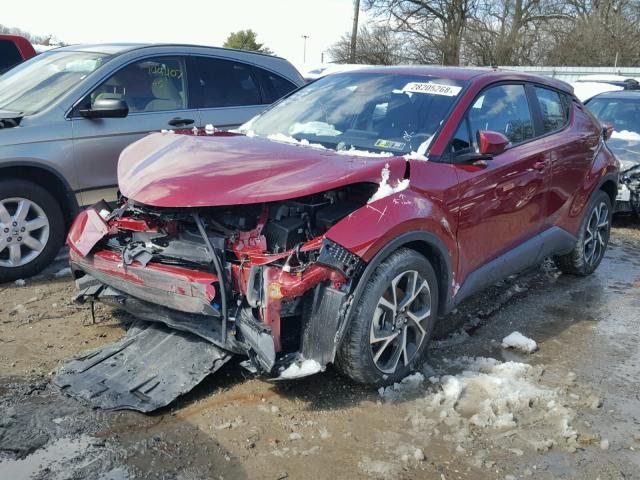 NMTKHMBX7JR009844 - 2018 TOYOTA C-HR XLE RED photo 2