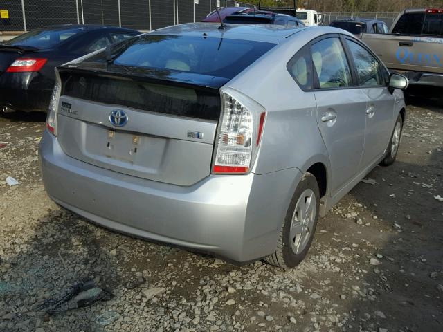 JTDKN3DU7B5306966 - 2011 TOYOTA PRIUS SILVER photo 4