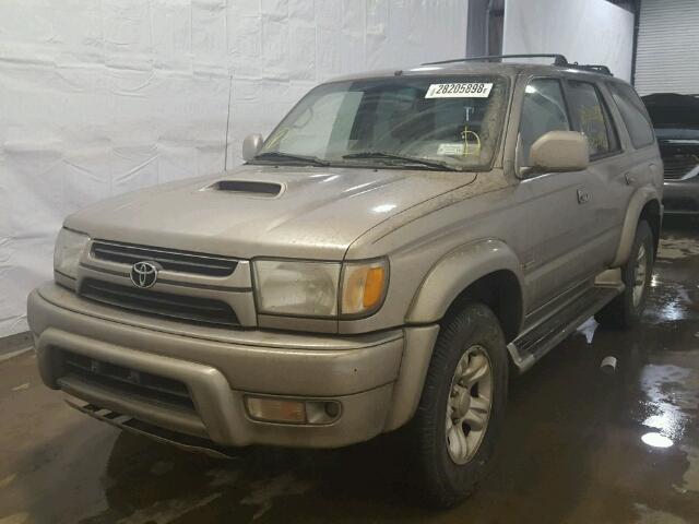 JT3HN86R820391091 - 2002 TOYOTA 4RUNNER SR SILVER photo 2