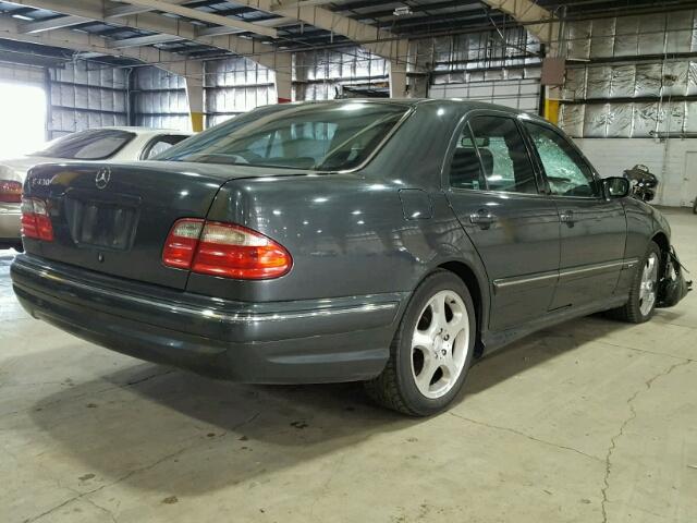 WDBJF70J1YB082971 - 2000 MERCEDES-BENZ E 430 BLACK photo 4