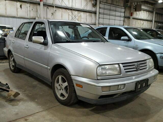 3VWPA81H1XM250852 - 1999 VOLKSWAGEN JETTA WOLF WHITE photo 1